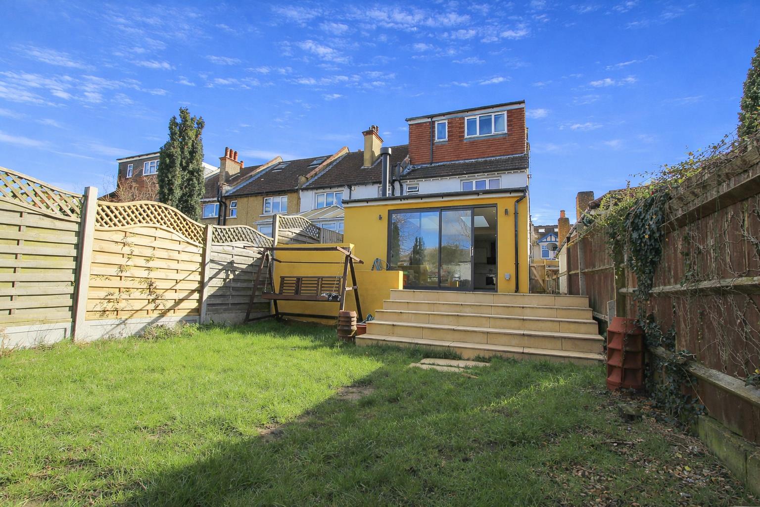 4 bed property in Cowper Gardens, Wallington